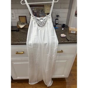Vintage Appel Sleepwear White Satin Lace Pearl Nightgown Maxi Chemise Medium